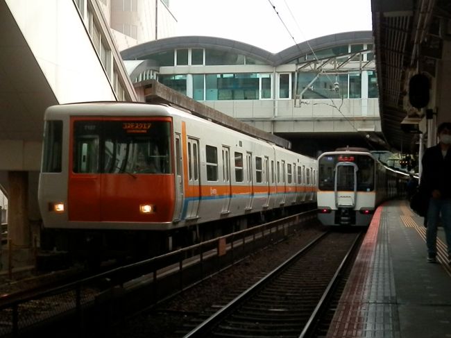 2016.10.22　生駒<br />“東大阪線”も顔を出す…と思いきや今は“けいはんな線”であった。