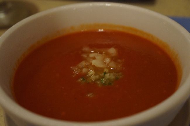 ガスパチョ<br />温かいやつでしたが、優しーい味でこちらも美味。<br />600円程度