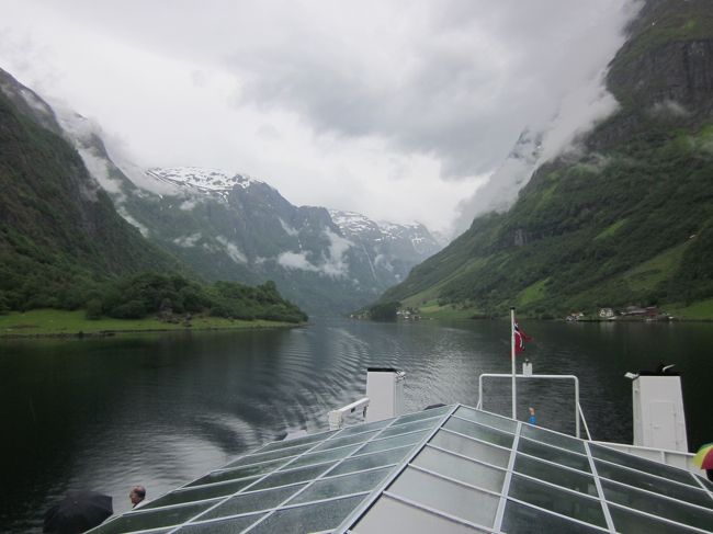 狭いことがよく分かります。