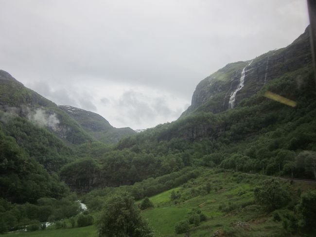 天気が悪いので景色も今一つです。