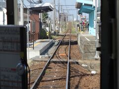 新田塚駅。
この駅では左側の低床ホームで乗り降り。