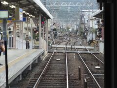 その次の四宮（しのみや）駅。
京津線の車庫がある駅。