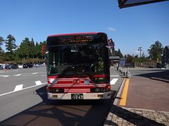 すっかり観光モードになってしまったが、本来の目的に戻る。
比叡山の京都側に降りるために、そこまで行くシャトルバスに乗る。
このシャトルバスは、比叡山の３つの地区を結び、さらに比叡山頂まで行っている。