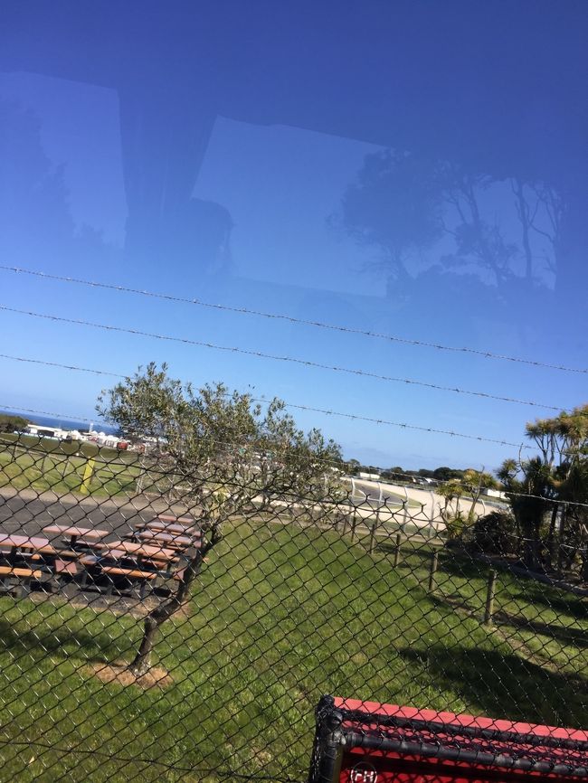 チャーチル島からフィリップ島へ移動します