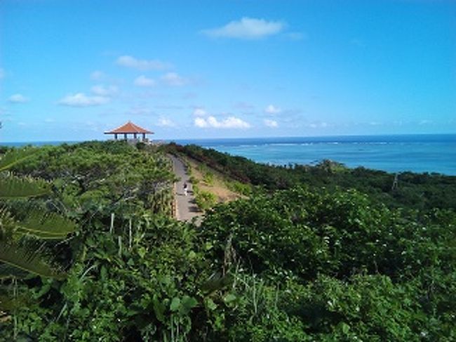 南下します。<br />玉取崎展望台。<br />ここは整備された展望台。<br />きれいな海がよくみえます。