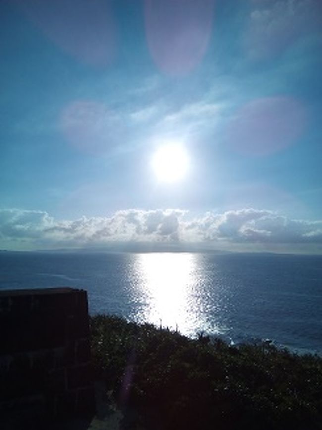 灯台からの景色。<br />ここから夕陽を眺める予定でしたが明るいうちに戻りたいので断念です。<br />とても良い景色だそうです。<br /><br />水中でこのポイントはよくウミガメに会えるところです。