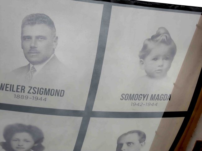 左の男性は1889年生まれで1944年に亡くなっています。<br />右のつぶらな瞳の女の子は、1942年生まれで1944年に殺されました。<br />まだ2歳でした。<br /><br />なんとひどいことを・・・。<br />