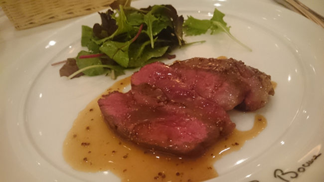 お肉料理。<br />柔らかくて、うまぁぁぁぁ！！！！<br />しかしホタテが今回は一人勝ちです。ほんとおいしかった。<br />