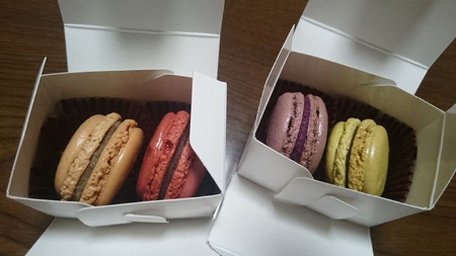 ピエールマルコリーニ様が、マカロンを！！！<br />というわけで選んだ四種類を購入。<br />勿論おいしかったです……！