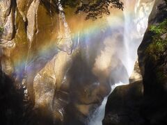 「仙娥滝（せんがたき）」
虹が綺麗。ナイスの1枚
