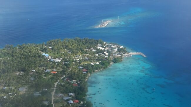 離陸！<br /><br />上に見えているのは、初日・２日目にプール（限定海域）ダイブを行った海域、。
