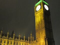 闇に聳えるBig Ben