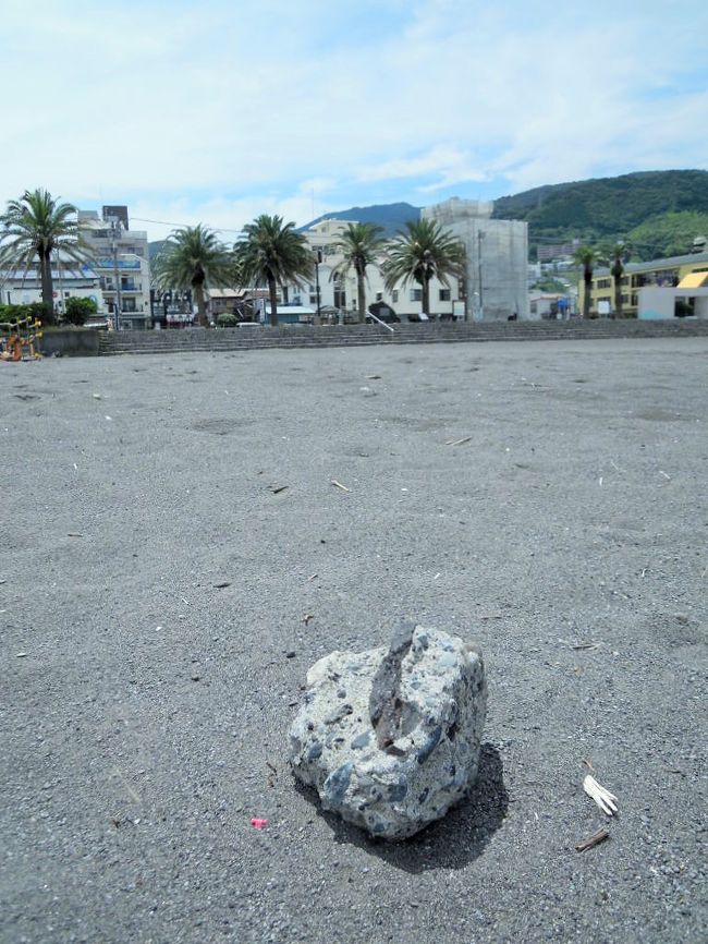 6月<br /><br />またまた伊東へ<br />梅雨の合間で天気も良かった。<br />もう殆ど月末だったので、この旅行は6月・7月兼用