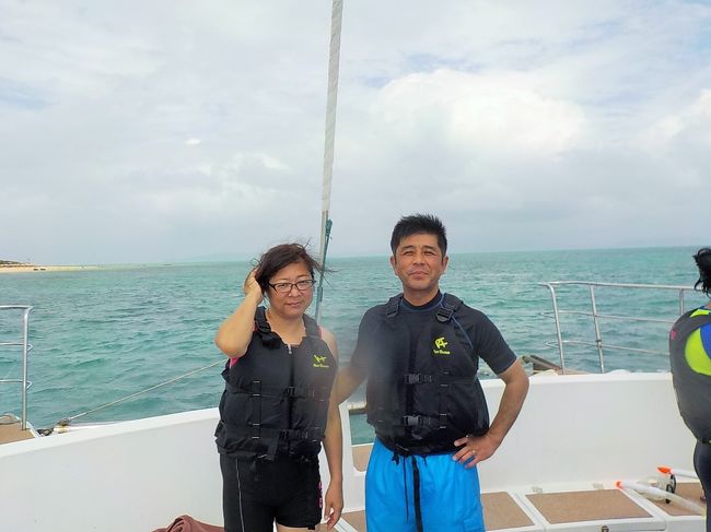 「はいむるぶし」滞在3日目に沖合にあるシーステーション（船）にて<br /><br />シュノーケリングで小浜島の海を体感(^^♪