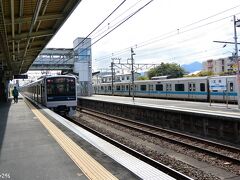 小田急線足柄駅

小田急線小田原駅の隣にある足柄駅、初めて下車しました。