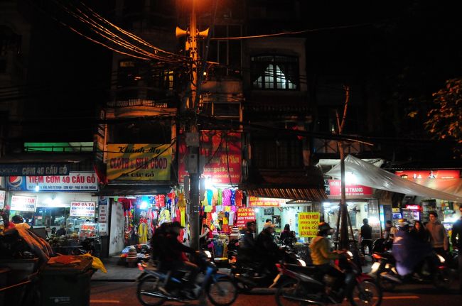 やっぱりこのあたりがハノイで一番面白い。