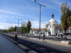 すでに予定を2時間以上オーバーでカイス・ド・ソドレ駅（リスボン中心部）に到着。
日没までに回りたいところがいっぱいあったので、ここからは早歩き＆たまに走ったりでやっと晴れたリスボンの街を駆け回ります！