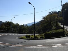 大平台駅の少し下。箱根駅伝の中継場所の180度大カーブ。