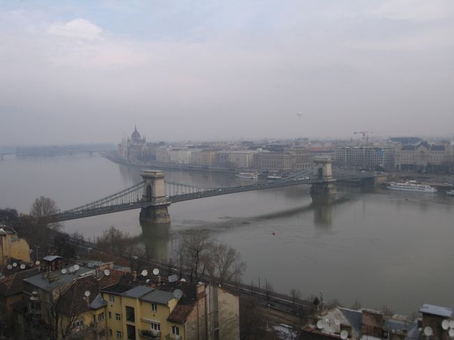 温泉があるのなら絶対に入るべきでしょ、と温泉めぐり。<br /><br />腹筋をほめられるのはいいのですが、触られるのはちょっと。。<br />魅力のないお腹になったら、それはそれで困りますけれどね。。。