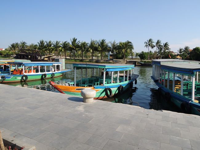 船のれぇぇぇ~ヾ(⌒(ﾉ 'д' )ﾉ<br />おっちゃんふっりきって、