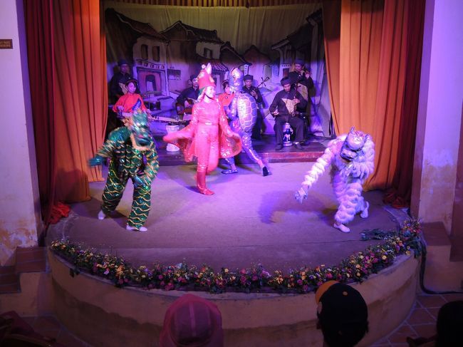 ダンスは、ちと、<br />なんか…シュールﾀﾞｿﾞ…