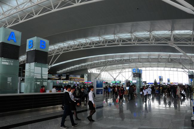 ノイバイ国際空港。<br />楽しかったベトナムともお別れです。
