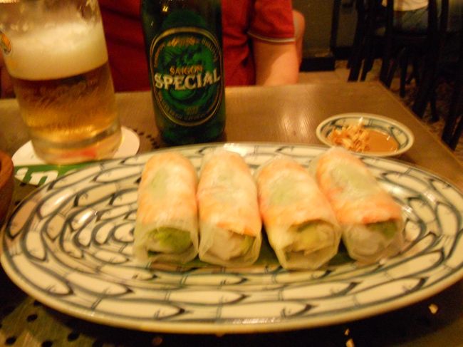 チーホアで夕食。<br /><br />こじんまりしたいい店でした。<br />