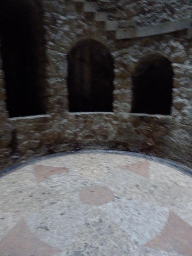 最下層の様子。<br />この後ろ側から洞窟が続いております。<br />ＲＰＧダンジョン感がハンパない！