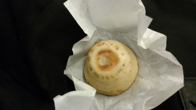 ケイジャーダはチーズを使ったお菓子だけど、とっても甘くて美味しい！<br />疲弊したこの時間には本当にありがたかった。。。！！