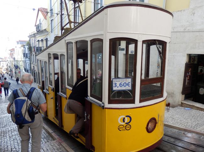 先ほどの28番線よりも一回小さく、同じくらいレトロ！<br />乗車料金はけっこう高く、ご覧の通り3,6ユーロだそうｗｗ<br />多分乗車時間は数分だけどねｗ