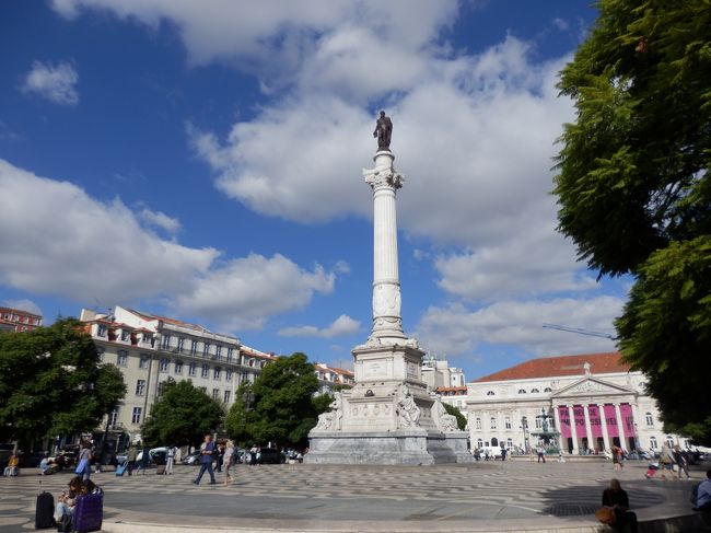 ホテルを出発してロシオ広場前の空港行きバスへ。<br />ここでバスが予定時間を20分ほど過ぎても来ず、最後の最後までハラハラさせられました。。。