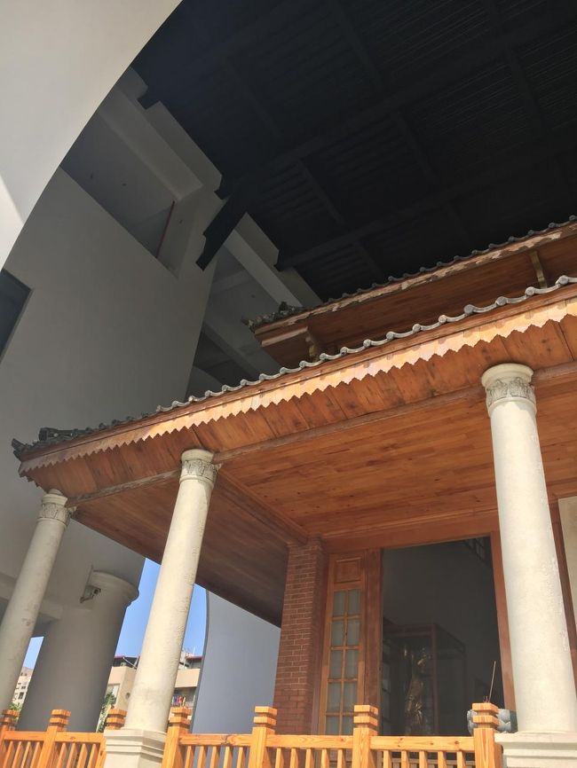 誰もいないので、ゆっくり見れました。