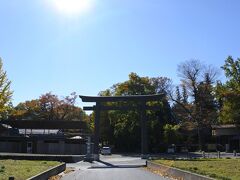 椋神社に立ち寄る。