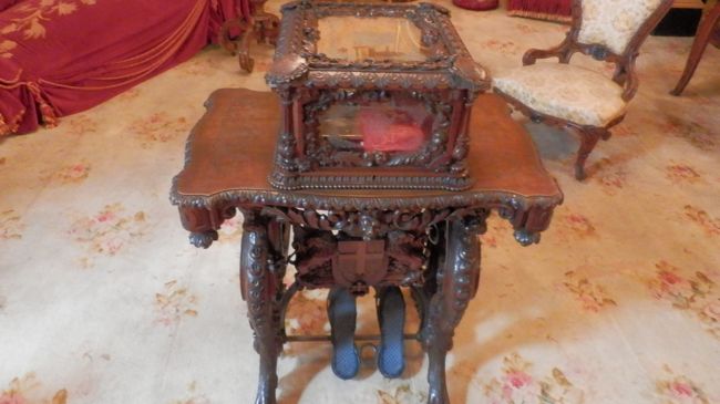 ミシン。保存状態がとてもいい。