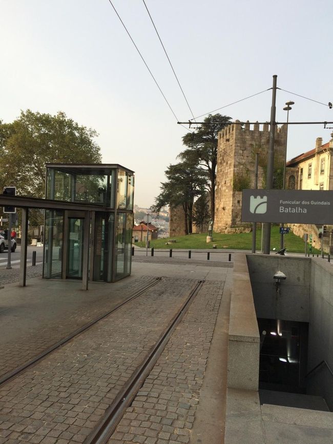 バスターミナルのある広場の地下がケーブルカーの終点でした。ここから徒歩3分もかからずに、ホテルへ戻れました。