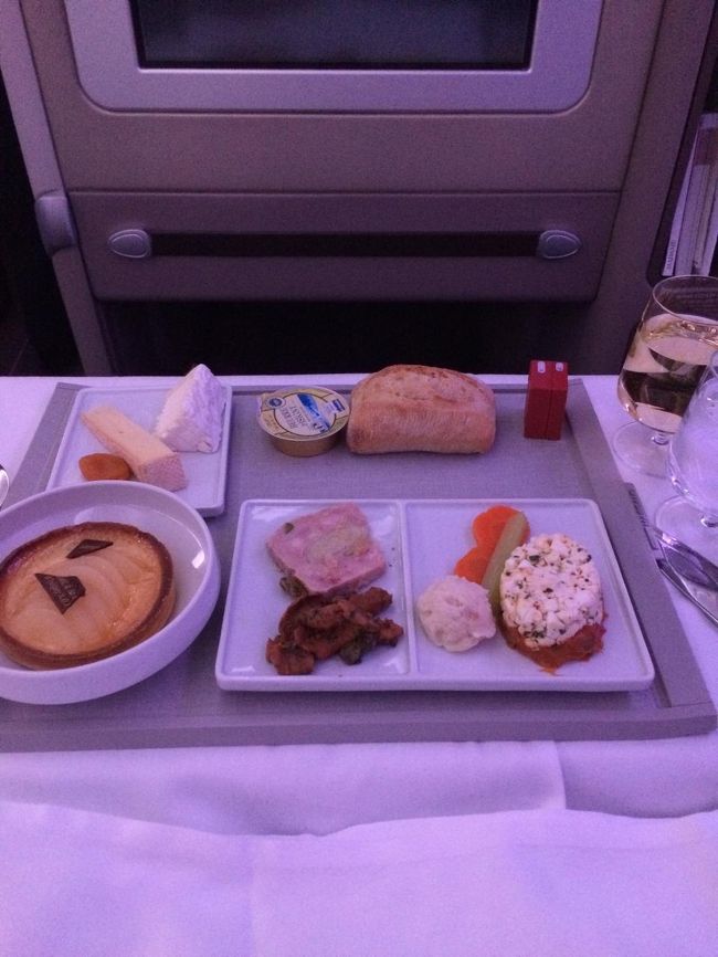 メニューを読んでいたら、食べたくなってしまいました。<br />前菜はまずますの美味しさ。