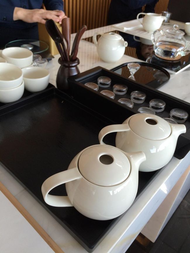 続いて、お茶を入れてもらいます。