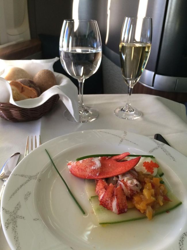 前菜。蟹の爪が美味しい。