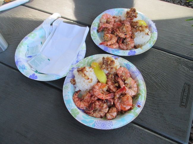 まだ11時前だったので、15分待ちくらいでした。外で食べるとなんでこんなに美味しいのでしょうか。