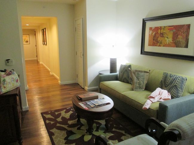 引っ越し１回目。今日から2泊が、ヒルトングランドワイキキアン２ベットルームプレミア。<br />20階のオーシャンビューです。