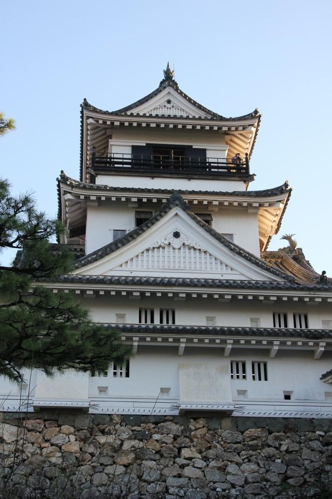 小振りな城ですが、その姿は威風堂々