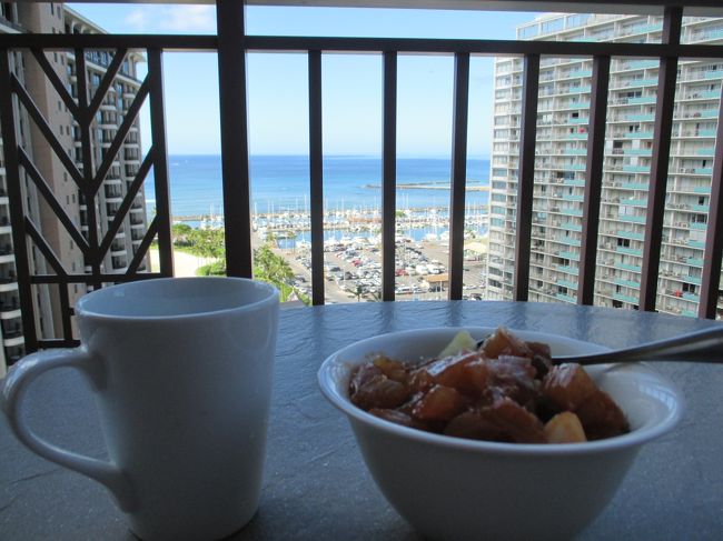 昨日の残りで朝食をすませます。