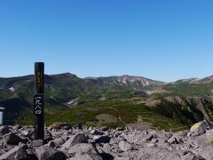 ８：２４山頂へ。早い時は50分程度で上がるが今日は撮影の影響で時間がかかった。