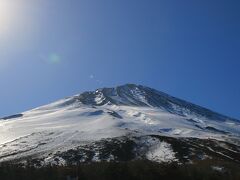 スバルラインにて、2300mの5合目まで、風が強かったー
やはり寒いですが、テカテカの富士山見れました。
