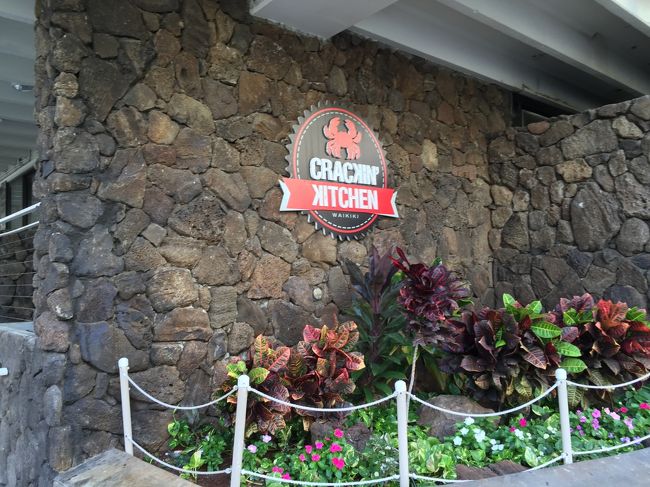 ２人はまだ買い物に夢中です。<br /><br />しかしもう時間切れ。<br /><br />一旦ホテルに戻り、ハロウィンの準備をすることに！