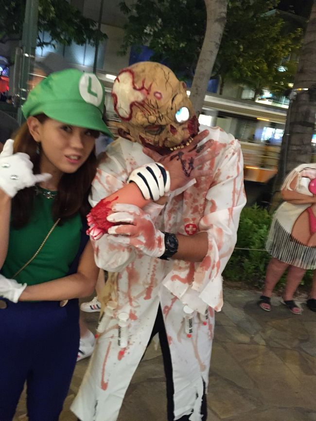 腕がちぎれてますけど～<br /><br />日本人はマリオ　ルイージ　ピカチューが多いです