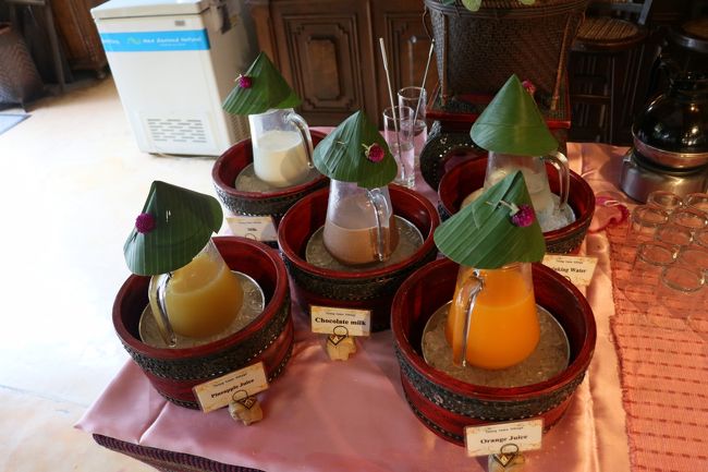 ジュース等飲み物<br />容器の蓋が 植物の葉<br />可愛い