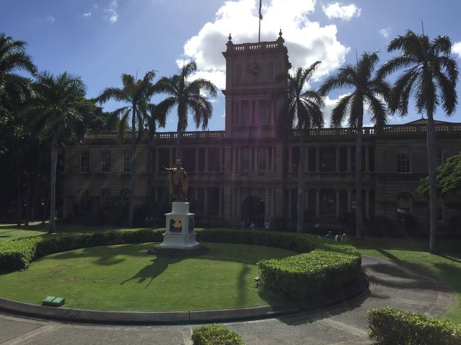 私の中で一番行きたかったところカメハメハ大王<br /><br />HAWAII FIVE-0 の本部<br /><br />レッドラインではHAWAII FIVE-0 の音楽が流れ紹介されますが、<br />めっちゃツボに入りました。<br />