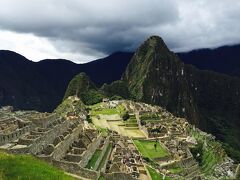 しっとりした古都クスコ経由で、高度を上げ憧れのマチュピチュに行きました。
夜半の豪雨にホテルも停電。小雨交じりの中ワイナピチュにも登頂できました。
http://4travel.jp/travelogue/11176615
