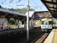 レンタカーは一日の契約なのに１２時で返し、電車に乗ります。

天橋立から京都丹後鉄道のラッピング電車。宮津まで乗ります。